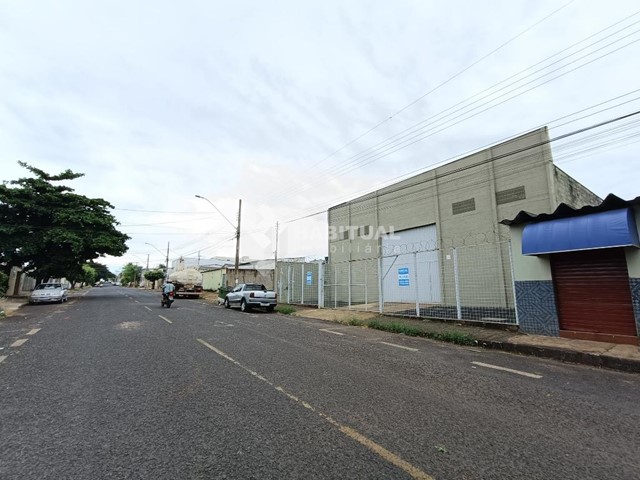 Barracão_Aluguel